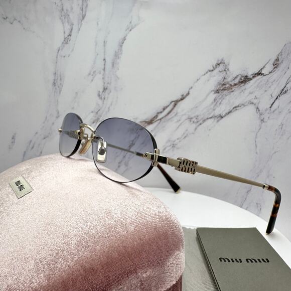 New MIU MIU Sunglasses - Picture 1 of 16